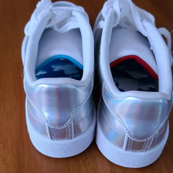 New Reebok DC Wonder Woman size 7.5 white Silver Metallic Invisible Jet sneakers - Picture 3 of 5